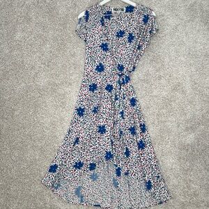 Vicky‎ Tiel Floral Confetti Wrap Dress w/Flutter Sleeves and Hem - Multi - Small